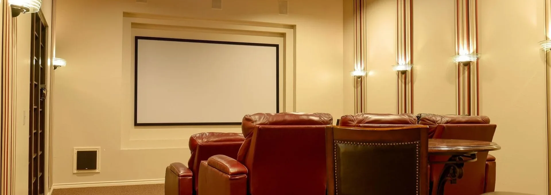 Luxury Apartment Amenities at Anatole on MacArthur North